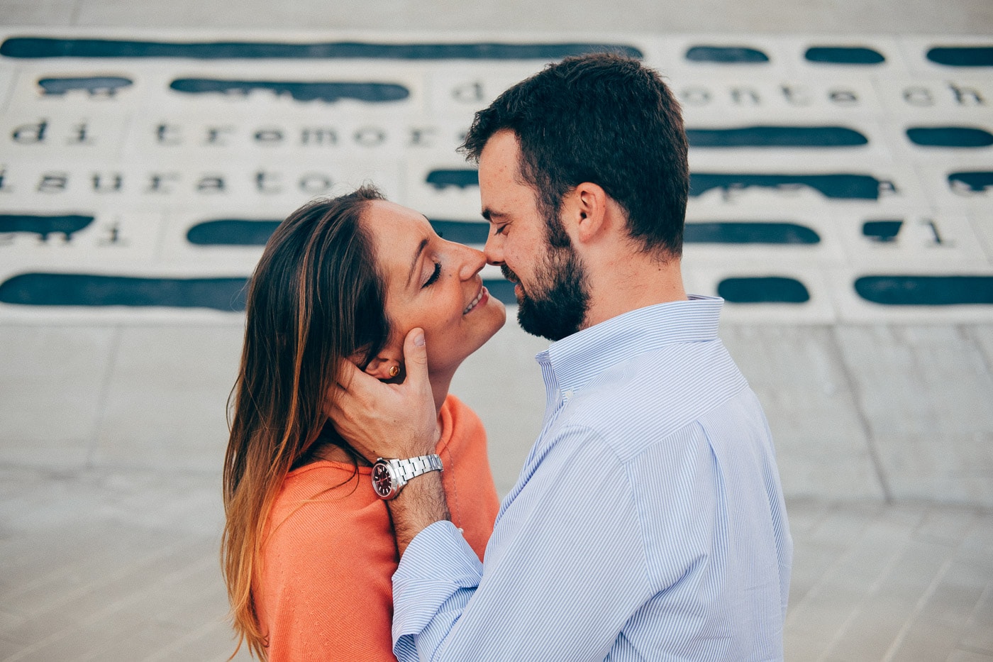 fotografie coppia engagement citylife