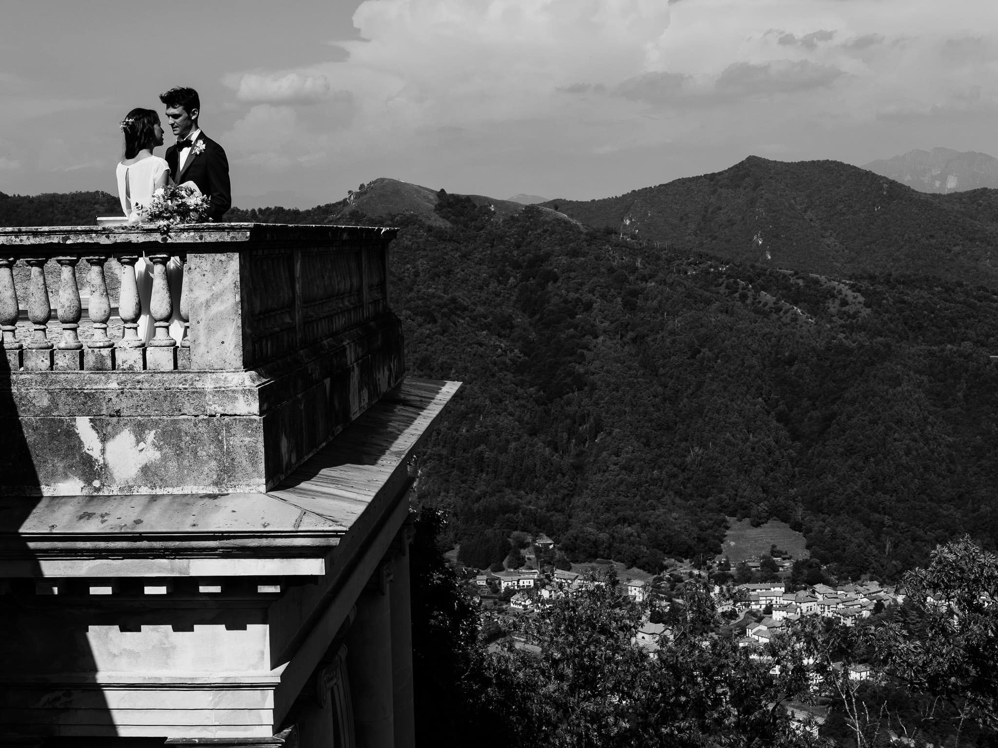 ritratti sposi reportage chiesa sacro monte varese